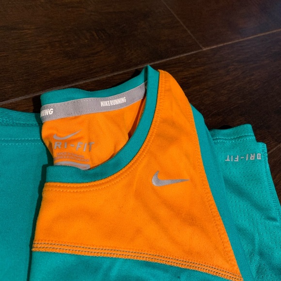 Nike Women’s Running Tank - Picture 2 of 5